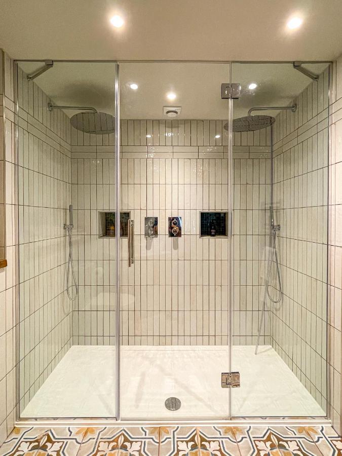 קארדיף Parador 44 מראה חיצוני תמונה